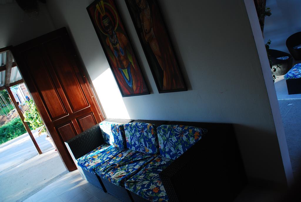 Hotel Utueane Летисия Екстериор снимка