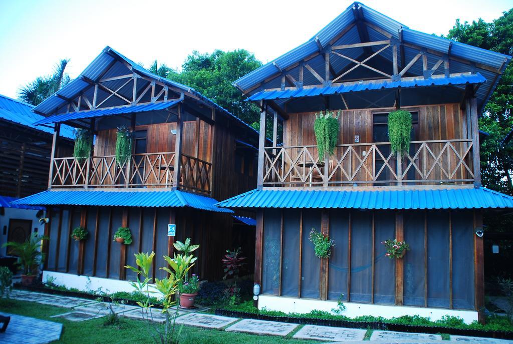 Hotel Utueane Летисия Екстериор снимка