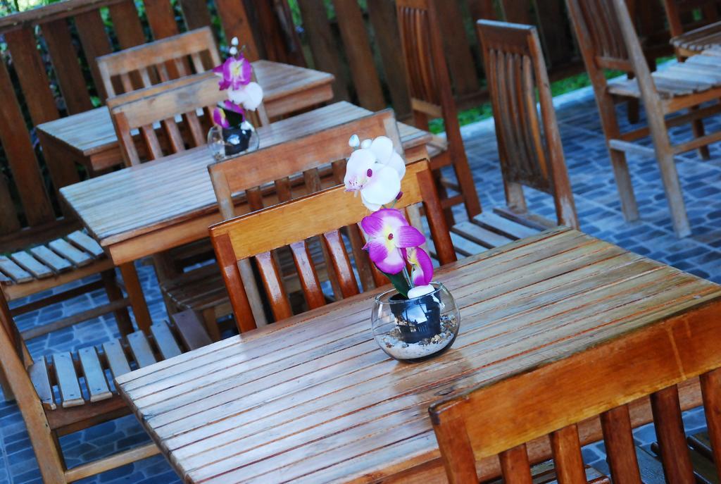 Hotel Utueane Летисия Екстериор снимка